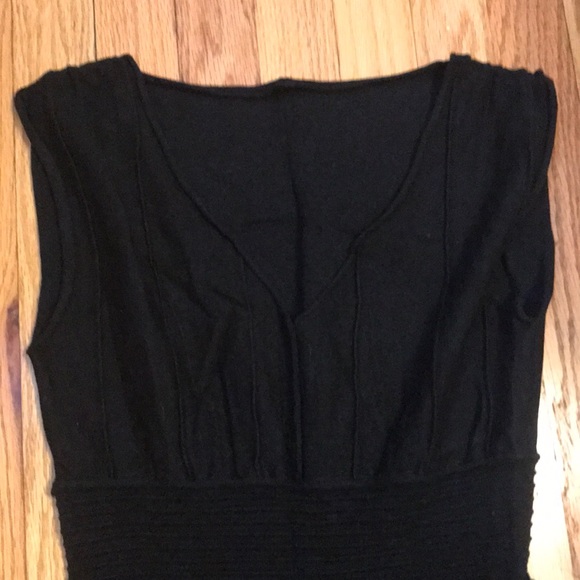 Black Max Studio dress/sleevless - Picture 2 of 5